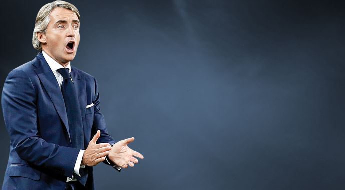 Roberto Mancini sınıfı geçti