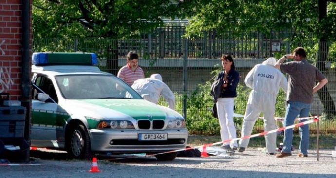 Neo-Nazi dâvâsının şahidi aracında ölü bulundu Neo-Nazi dâvâsının şahidi aracında ölü bulundu