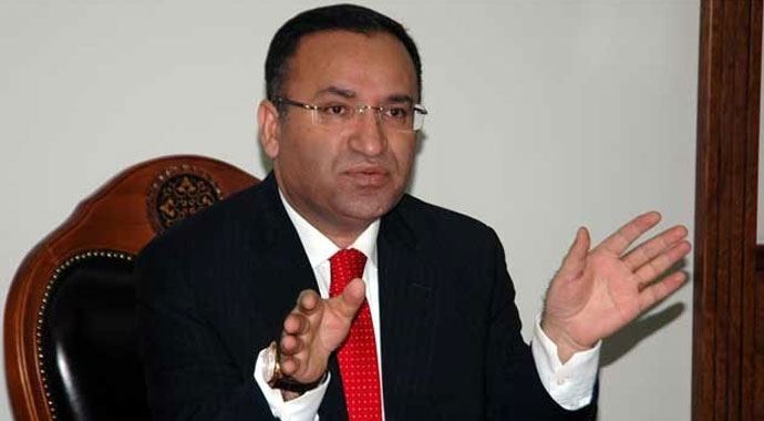Bekir Bozdağ'dan adaylık açıklaması Bekir Bozdağ'dan adaylık açıklaması