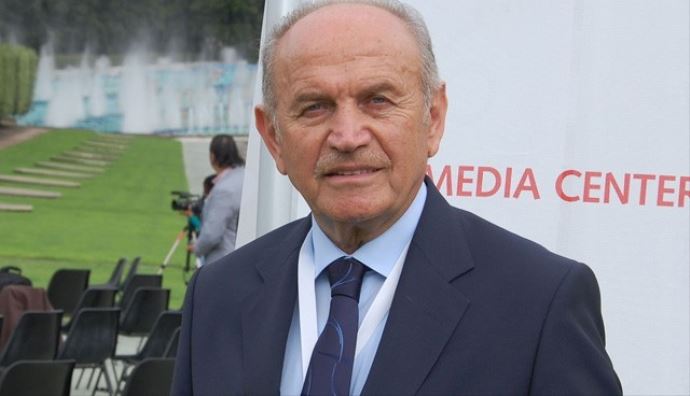 Kadir Topbaş yeniden Başkan Kadir Topbaş yeniden Başkan