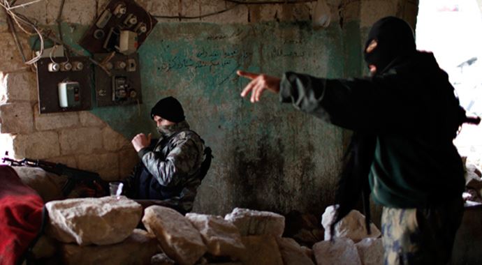 Roketler Nusra'nın eline geçti Roketler Nusra'nın eline geçti