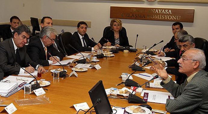 CHP&#039;li üyeler arasında tartışma
