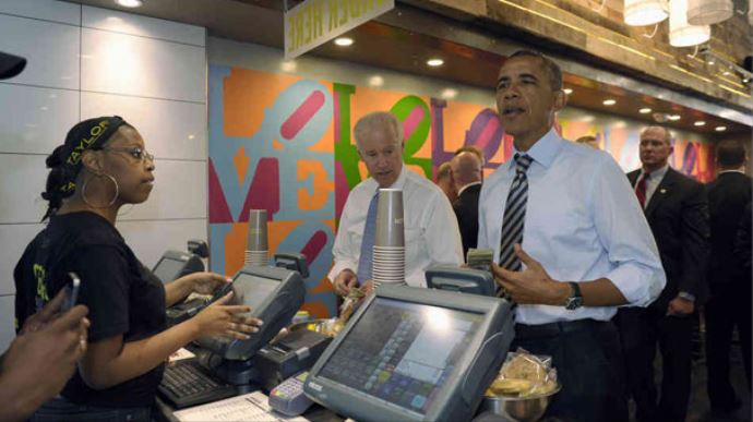 Obama da sandviç yedi Obama da sandviç yedi