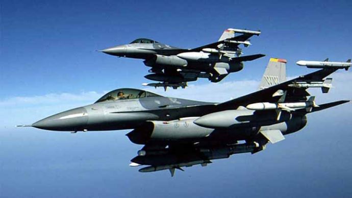 Suriye uçağı yaklaştı, F-16'lar havalandı Suriye uçağı yaklaştı, F-16'lar havalandı
