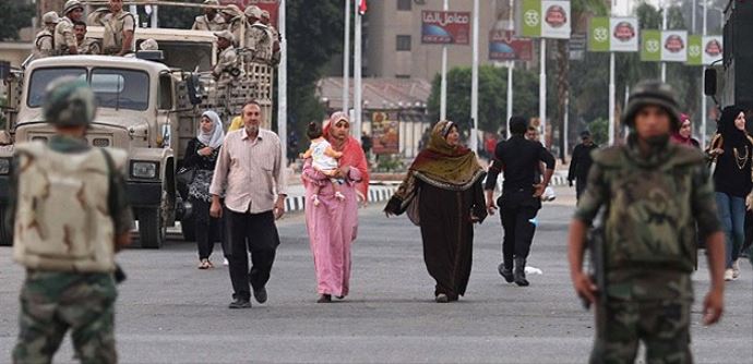Kahire&#039;de 6 Ekim kutlamaları başladı