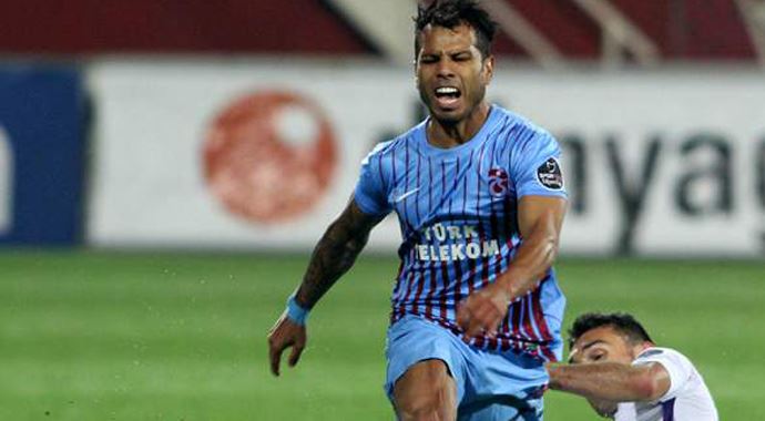 Alanzinho kadroda yok Alanzinho kadroda yok