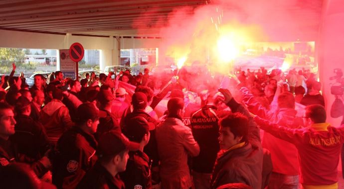 İzmir Fatih Terim'i unutmadı İzmir Fatih Terim'i unutmadı