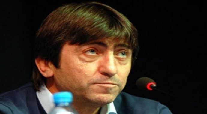 Rıdvan Dilmen penaltı pozisyonu için ne dedi, işte detaylar Rıdvan Dilmen penaltı pozisyonu için ne dedi, işte detaylar
