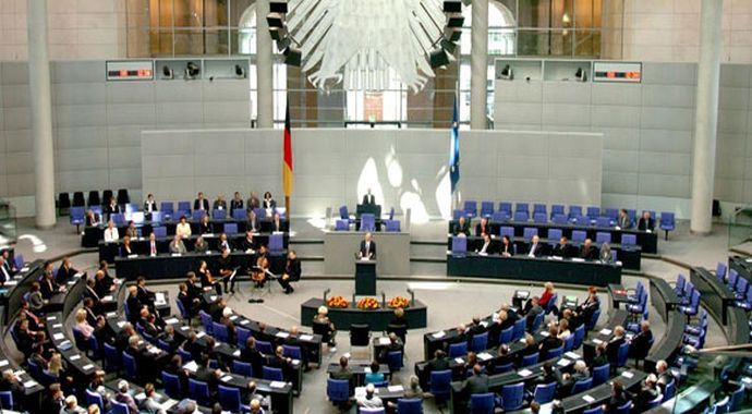 Almanya Büyük Koalisyon uzlaşı için hazır Almanya Büyük Koalisyon uzlaşı için hazır