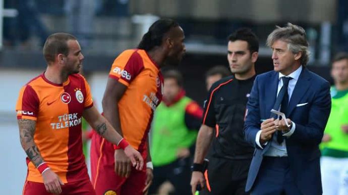 Süper Lig'in en değerlisi, en mütevazi takıma boyun eğdi Süper Lig'in en değerlisi, en mütevazi takıma boyun eğdi