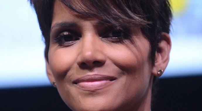 Halle Berry&#039;nin oğlu oldu