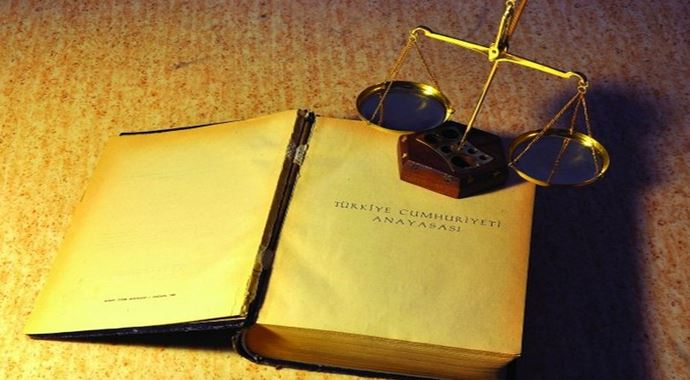 Yeni Anayasa'da 'Hakimler Kurulu' maddesi tamamlandı