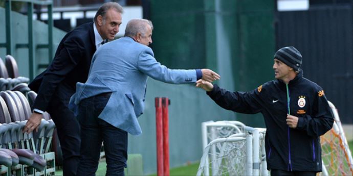 Galatasaray yönetiminden Mancini'ye destek Galatasaray yönetiminden Mancini'ye destek
