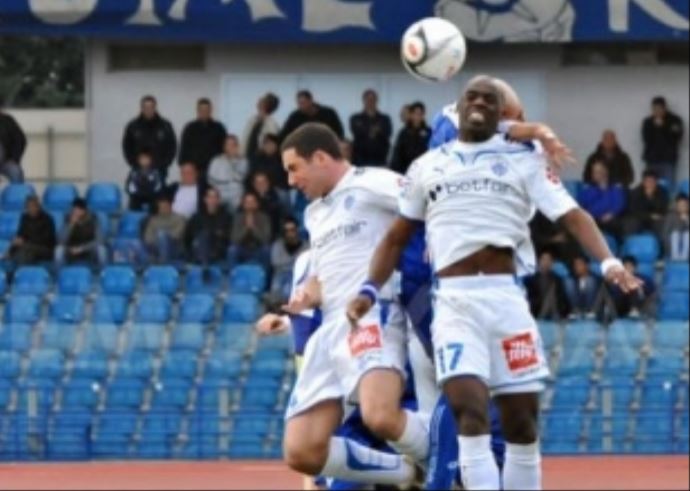 Trabzon'un rakibi zorlanmadan kazandı Trabzon'un rakibi zorlanmadan kazandı