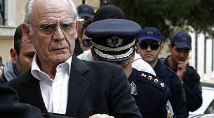 Eski bakan Çohacopulos'a 20 yıl hapis Eski bakan Çohacopulos'a 20 yıl hapis