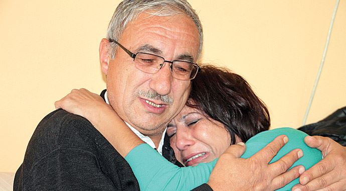 Facebook 42 yıl sonra kardeşine kavuşturdu