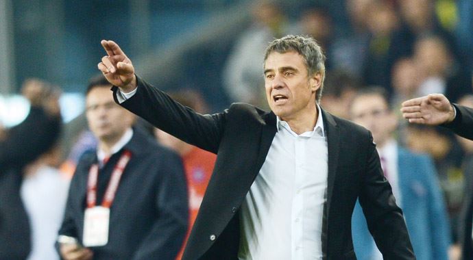 Ersun Yanal, 'Kaldırın başınızı' Ersun Yanal, 'Kaldırın başınızı'