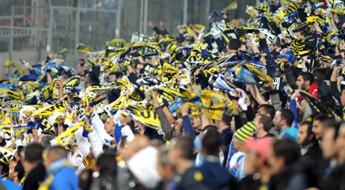 Trabzonspor, Fenerbahçe taraftarına yer ayıracak Trabzonspor, Fenerbahçe taraftarına yer ayıracak