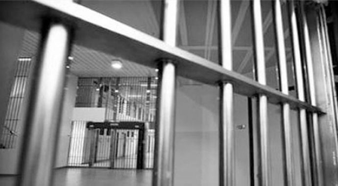 Cezaevinden kaçan firari polise yakalandı