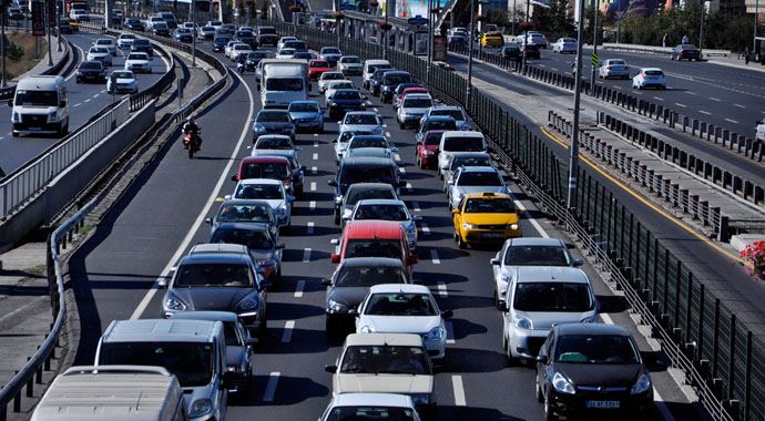 İstanbullular &#039;trafik paketi&#039; istiyor