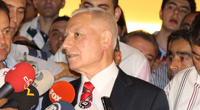 Haberal'ı gizlice ziyaret eden bakan Haberal'ı gizlice ziyaret eden bakan