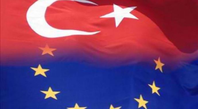 AB ilerleme raporunda Türkiye'ye övgü AB ilerleme raporunda Türkiye'ye övgü