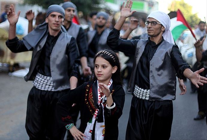 Gazze'de 'Filistin'in Renkleri Karnavalı' Gazze'de 'Filistin'in Renkleri Karnavalı'