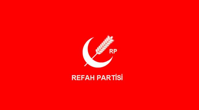 Baş örtüsü özgürlüğü istediler diye partilerini kapattılar