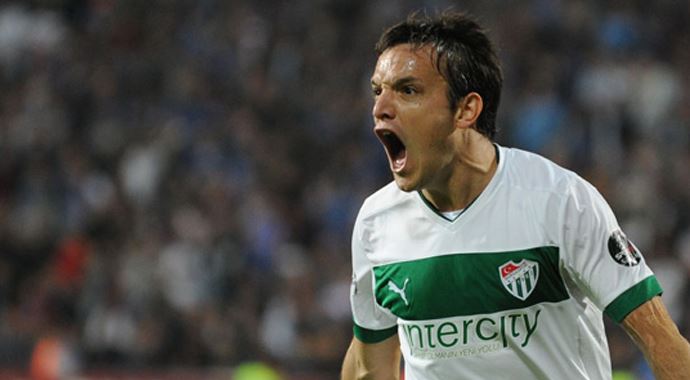 Bursaspor&#039;un yıldız oyuncusu Batalla Türk oluyor