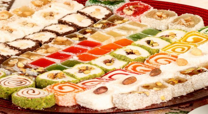 Bayram lokumları hazırlanıyor