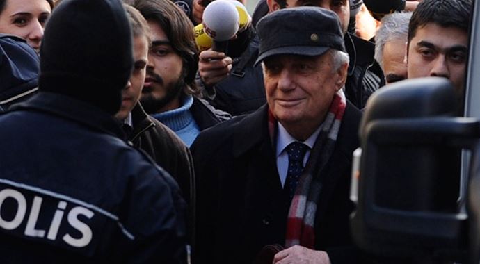 Balyozcuların rütbeleri sökülecek Balyozcuların rütbeleri sökülecek