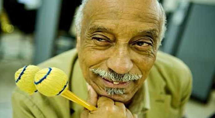 İhtiyar Astatke İstanbul'da görüldü İhtiyar Astatke İstanbul'da görüldü