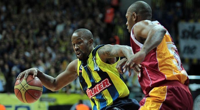 Fenerbahçe ile Galatasaray potada karşı karşıya gelecek