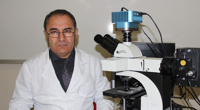 Türk Bilim adamından, bitkiden 'kanser hücresini öldüren madde' Türk Bilim adamından, bitkiden 'kanser hücresini öldüren madde'