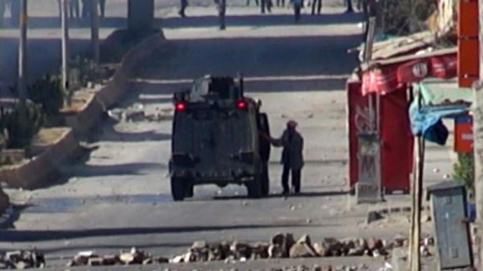 Cizre'de polise bombalı saldırı Cizre'de polise bombalı saldırı