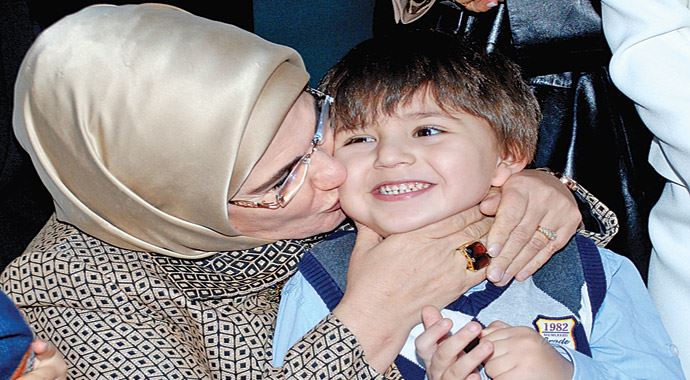 Emine Erdoğan, &#039;Okul öncesi eğitim yaygınlaştırılmalı&#039;