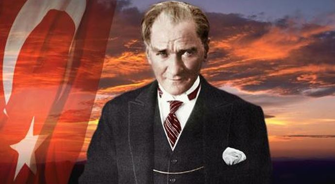 Atatürk, Dolmabahçe Sarayı'nda anıldı Atatürk, Dolmabahçe Sarayı'nda anıldı