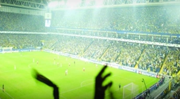 Kadıköy'den çıkış yok, Saraçoğlu'na 100 bin kişi akın etti Kadıköy'den çıkış yok, Saraçoğlu'na 100 bin kişi akın etti