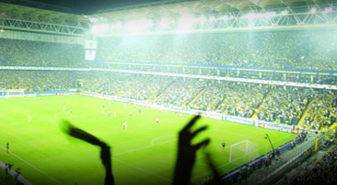 Şükrü Saracoğlu Stadı'nda 100 bin kişi Şükrü Saracoğlu Stadı'nda 100 bin kişi