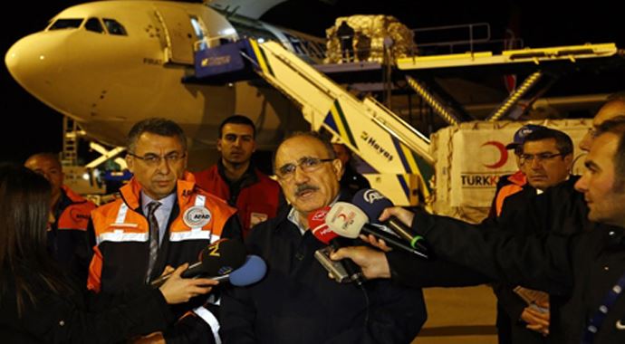 Beşir Atalay, 'Filipinler'e 65 ton insani yardım gönderiyoruz' Beşir Atalay, 'Filipinler'e 65 ton insani yardım gönderiyoruz'