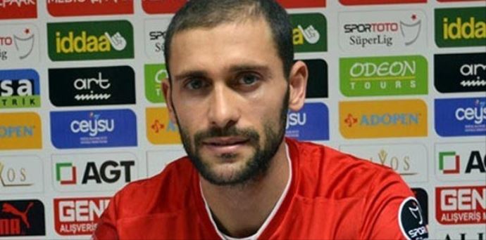 Kalp krizi geçiren Mehmet Sedef futbola dönebilecek mi Kalp krizi geçiren Mehmet Sedef futbola dönebilecek mi