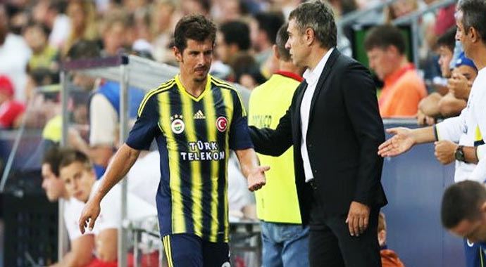 Fenerbahçe'de sevinç gözyaşları Fenerbahçe'de sevinç gözyaşları