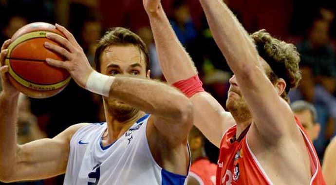 Anadolu Efes, Real Madrid&#039;de galibiyet hesapları yapıyor