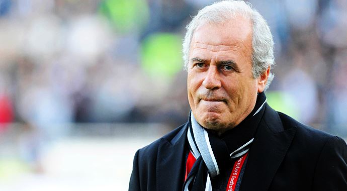 Galatasaray'da Mustafa Denizli sesleri Galatasaray'da Mustafa Denizli sesleri