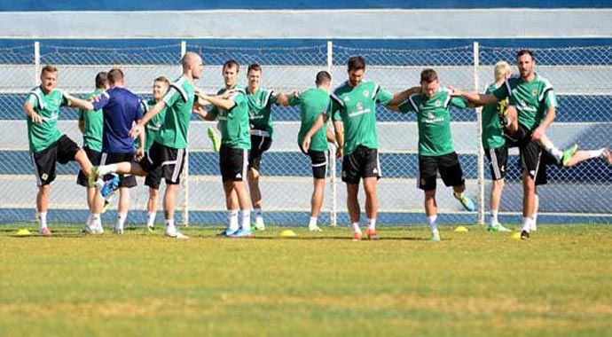 Kuzey İrlanda milli takımı ilk idmanına çıktı