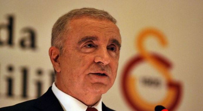 Ünal Aysal, 'Galatasaray kompleksi ve nefretiyle yaşıyor' Ünal Aysal, 'Galatasaray kompleksi ve nefretiyle yaşıyor'