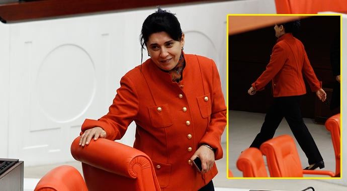 Yasak delindi, Meclis'e pantolonla geldiler Yasak delindi, Meclis'e pantolonla geldiler
