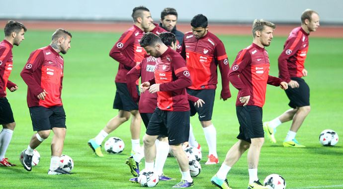 A Milliler Kuzey İrlanda maçına hazırlanıyor A Milliler Kuzey İrlanda maçına hazırlanıyor