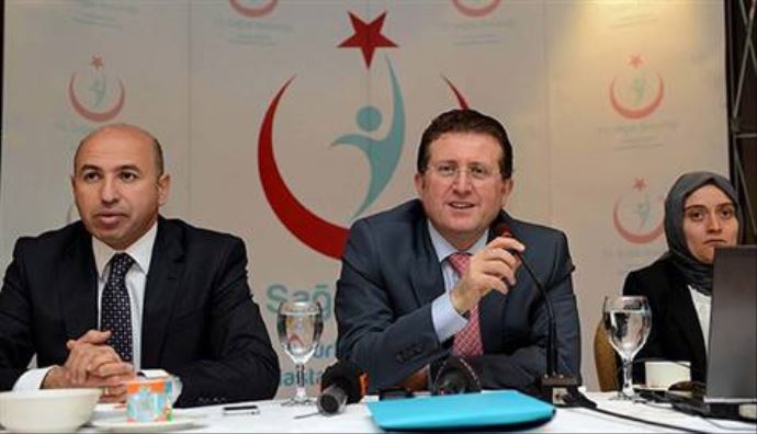 Sağlık Bakanlığı, iki kat maaşla sözleşmeli doktor alacak Sağlık Bakanlığı, iki kat maaşla sözleşmeli doktor alacak
