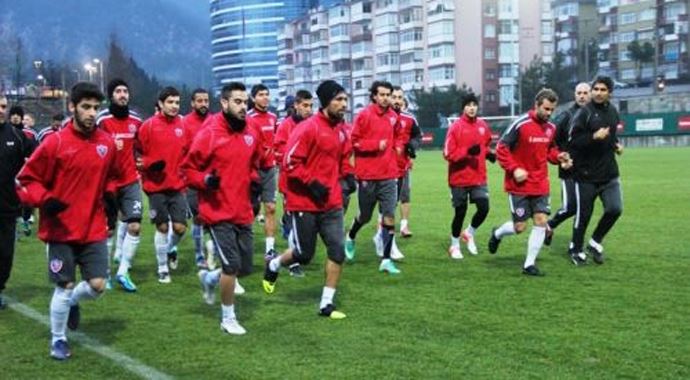 Karabükspor antrenmanında 9 eksik Karabükspor antrenmanında 9 eksik
